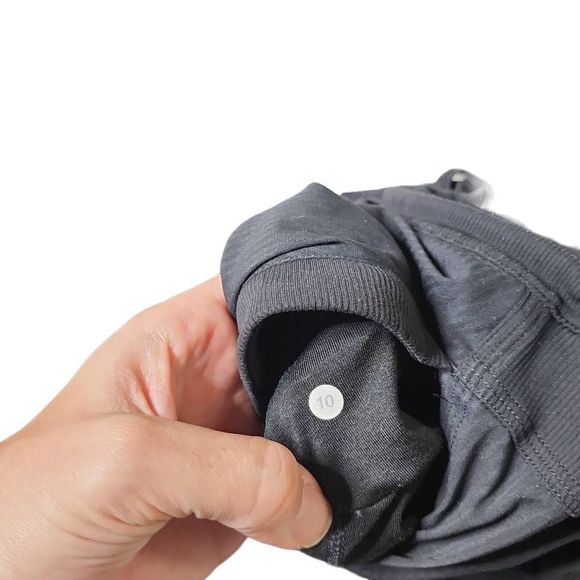 Lululemon dance studio pants black unlined 34" adjustable ankle - Picture 4 of 4